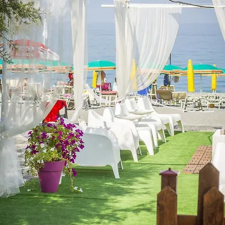 Villaggio La Pantera Rosa * 스칼레아