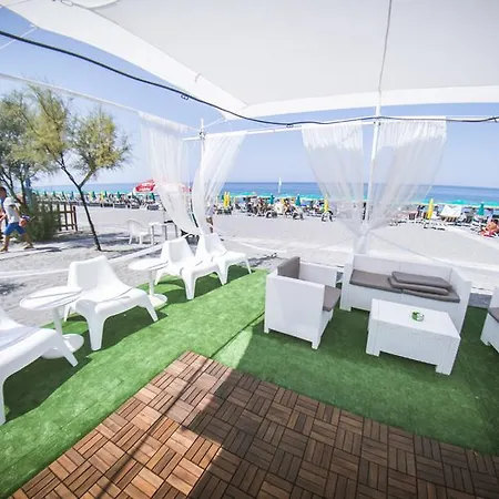 홀리데이파크 Villaggio La Pantera Rosa