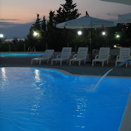 Villaggio La Pantera Rosa 홀리데이파크 *