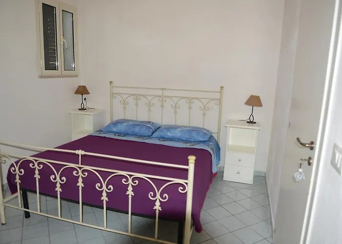 Villaggio La Pantera Rosa 斯卡莱阿