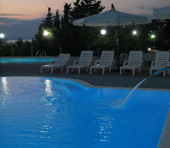 Villaggio La Pantera Rosa 假日公园 *